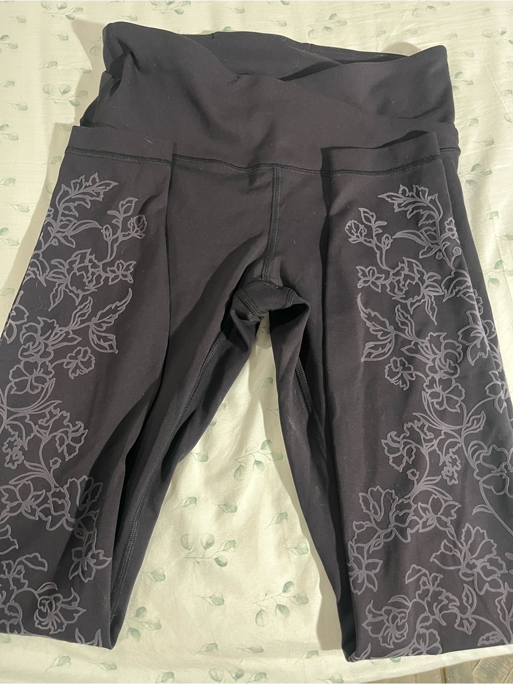 lululemon athletica Black Floral-Print Womenβs Leggings